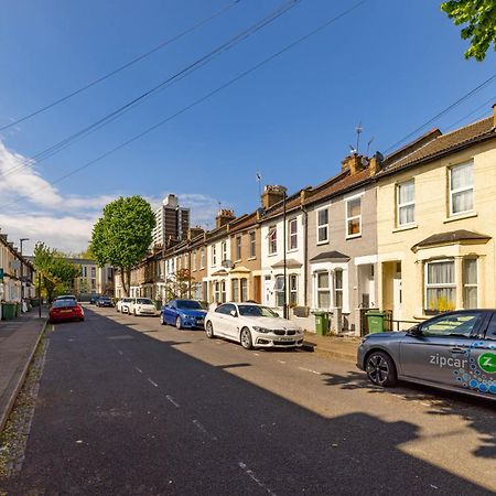 The Stratford Villa Londen Buitenkant foto